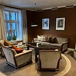 Hammer Отель
