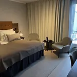 Hammer Отель 4*