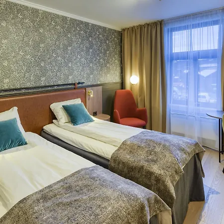 Hammer Hotel 4*