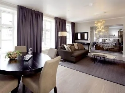 Hammer Hotel