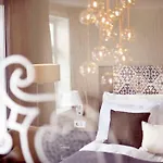 Hammer Hotel