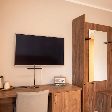 Hammer Hotel